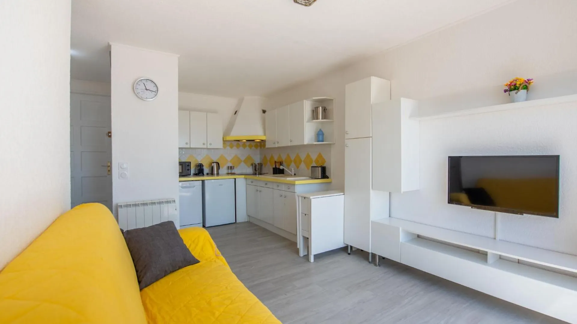 Apartment La Croix Du Sud-29 By Interhome كافالير سور مير 0*, كافالير سور مير فرنسا